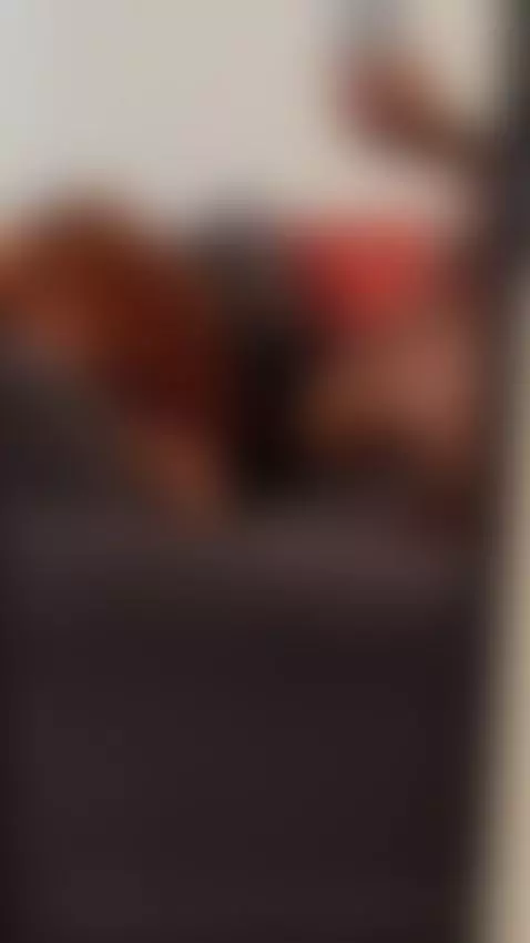 Te gustaría tomarme asi? by keendaallscottt