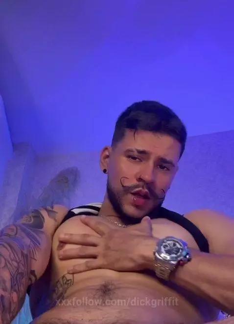 ----🤤 by dickgriffit