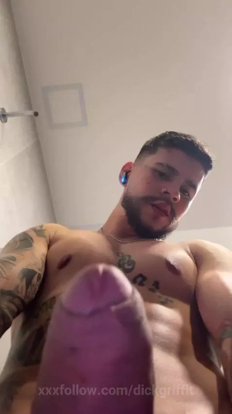 In the supermarket bathroom!🤤 by dickgriffit