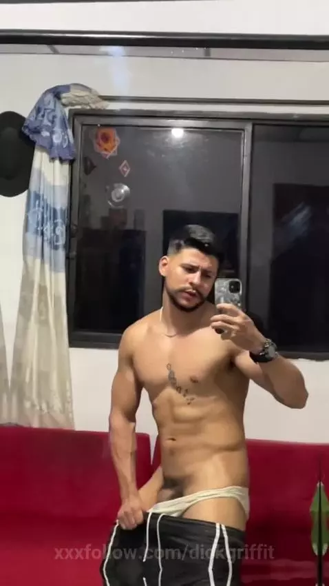 do you want me to dance for you? 🍆❤️‍🔥

quieres que te baile... by dickgriffit