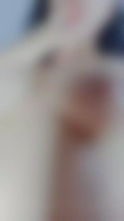 Too much to ignore 😏 by anahicurlie