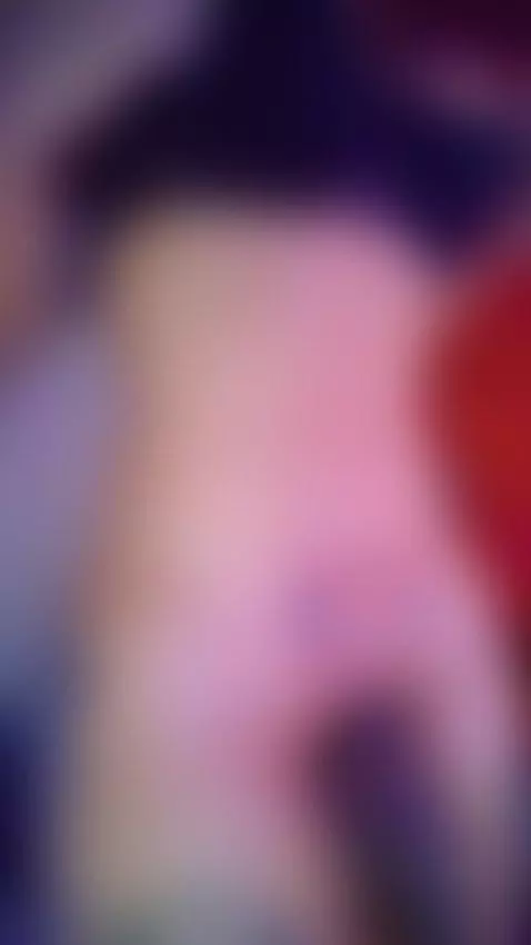 kiss in suck me ? by laurensgoddes