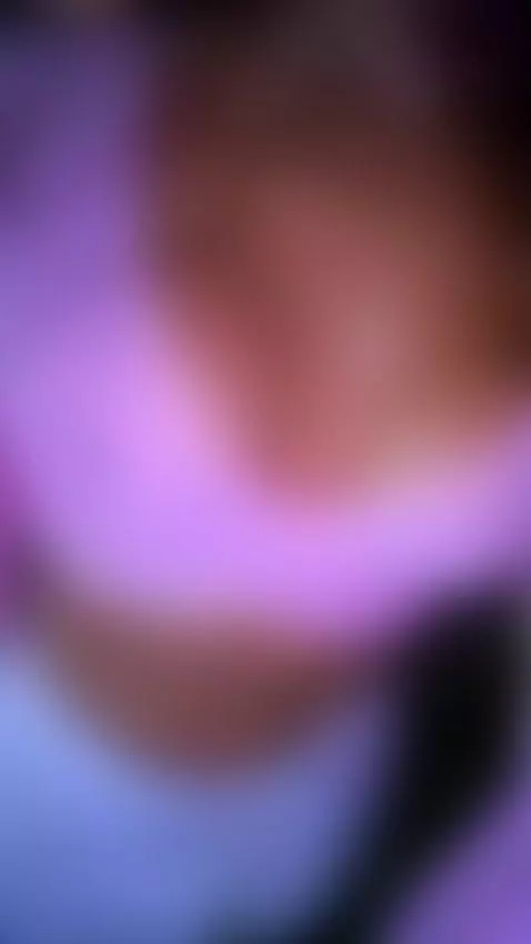 sali a buscar aire y que dese ordeñar mi vergota by laurensgoddes