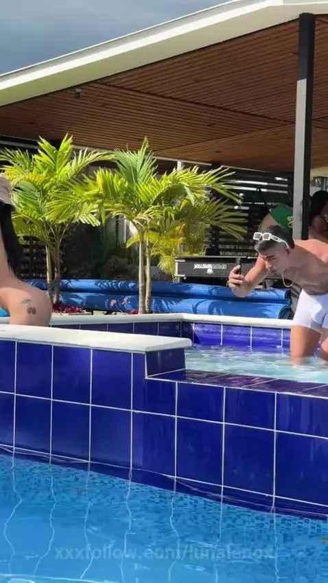 A day of fun and lots of sex! Would you like to see what els... by lunalenox