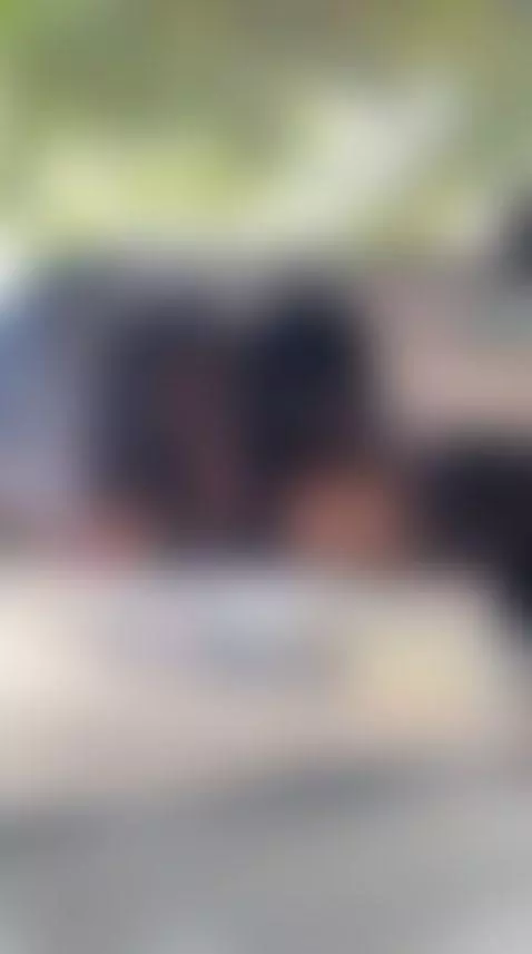 cars, kisses, and a very busy hand💦😈 by lunalenox