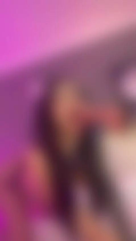 look at how much fun I'm having on my pages👀🍒 by lunalenox