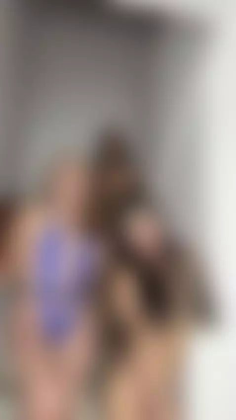 Our hot shows start with a song.👀🎁 by lunalenox