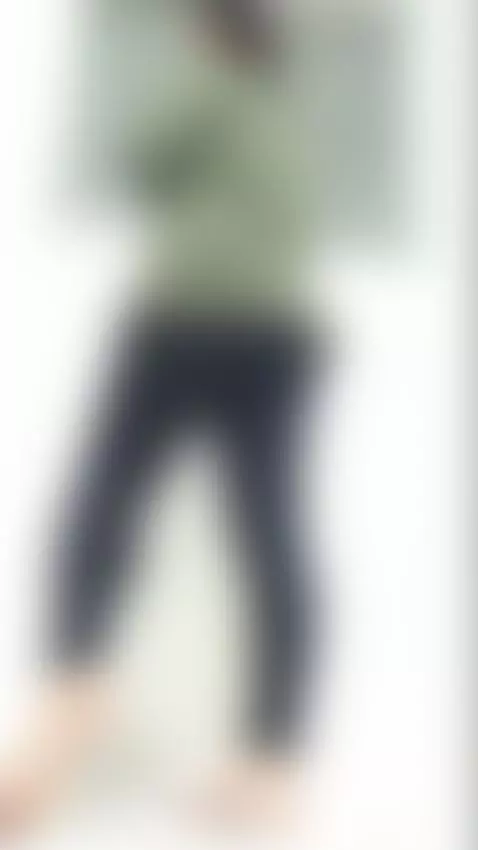 te atreves a mirar dos veces? acompañame estoy en linea by d-martii