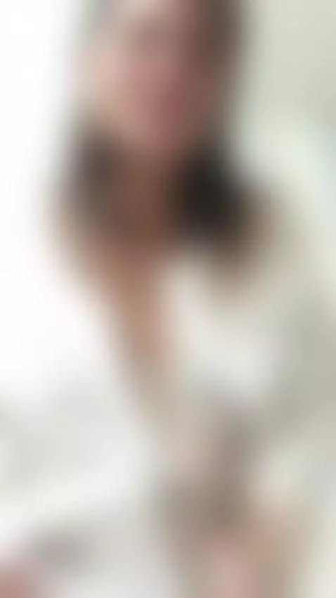 Do you want to see me naked .. ?? by d-martii