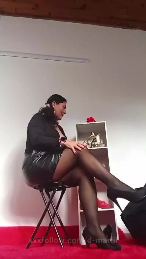 You like toned legs and heels .. ?? by d-martii