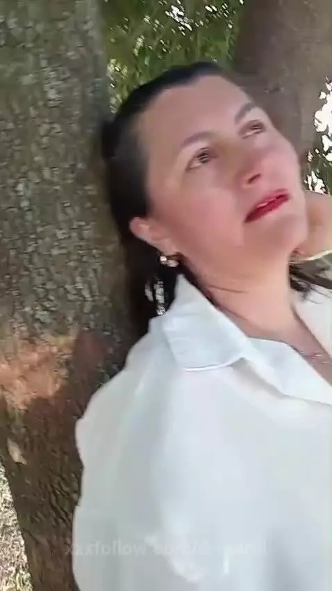 I enjjoy be in the park thinking on you by d-martii