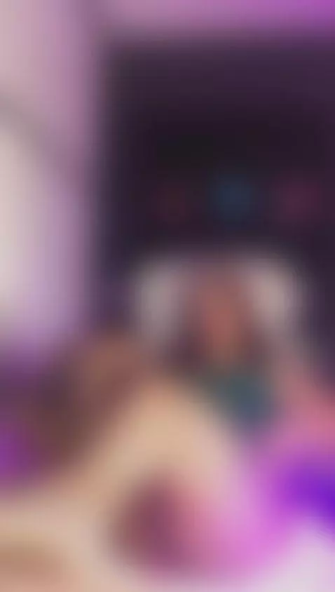 POV you are in my  room by mollyykarter