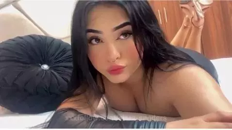 now online loves by siara-sanders