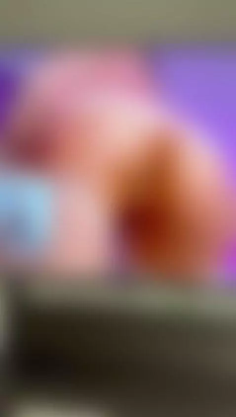 Someone is masturbating while seeing my soft and tight pussy... by cristal-cornner