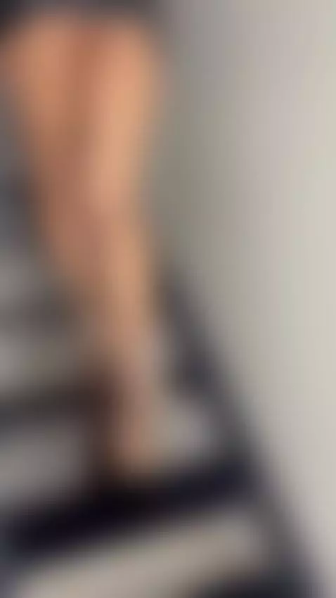 Do you want to see below my skirt? by alaiarogerss