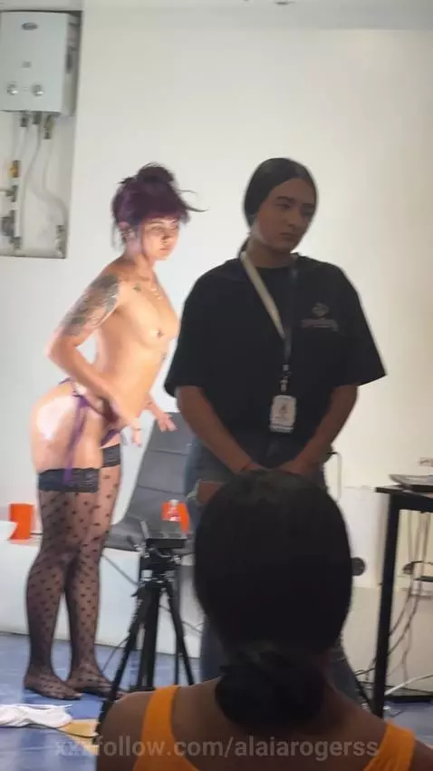 I love to warm up my teammates by alaiarogerss