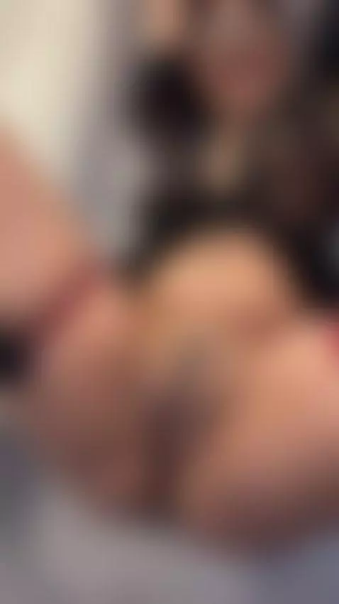 THE ULTIMATE QUEEN OF POSITIONS AND CRAZY THINGS! by alaiarogerss