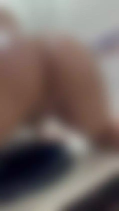 Oops I think someone just found a great ass and a delicious ... by alaiarogerss