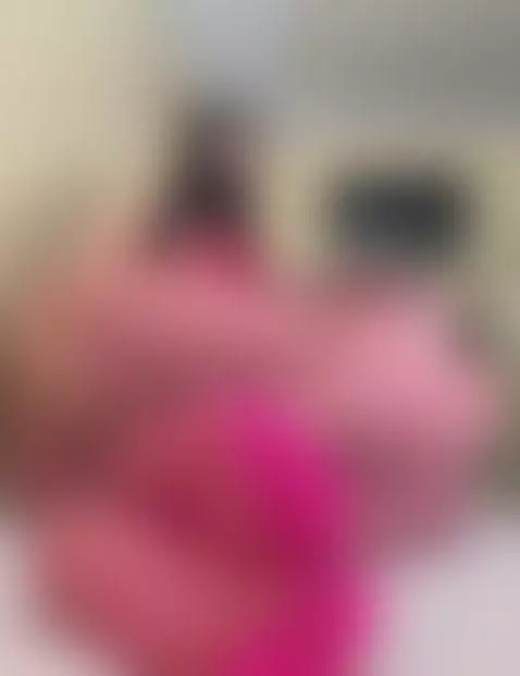 No nail polish, just pure Arab toes and natural perfection 💫... by jasmineof