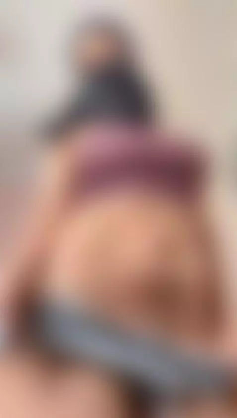 Hijabi fingers know exactly where to go 😏🧕 by jasmineof