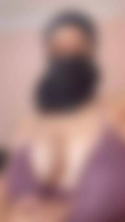 Hijabi from the front, haram from the back 🍑🖤 by jasmineof