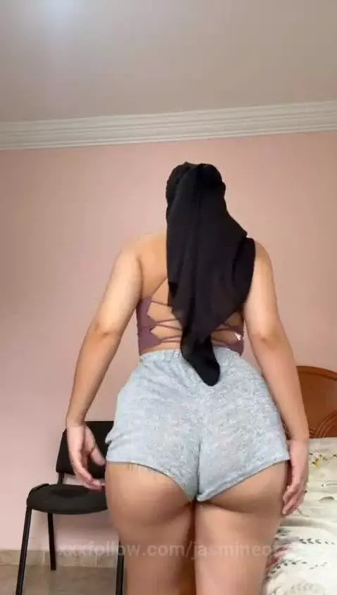 Blessed with this Muslim butt... and you’re lucky to witness... by jasmineof