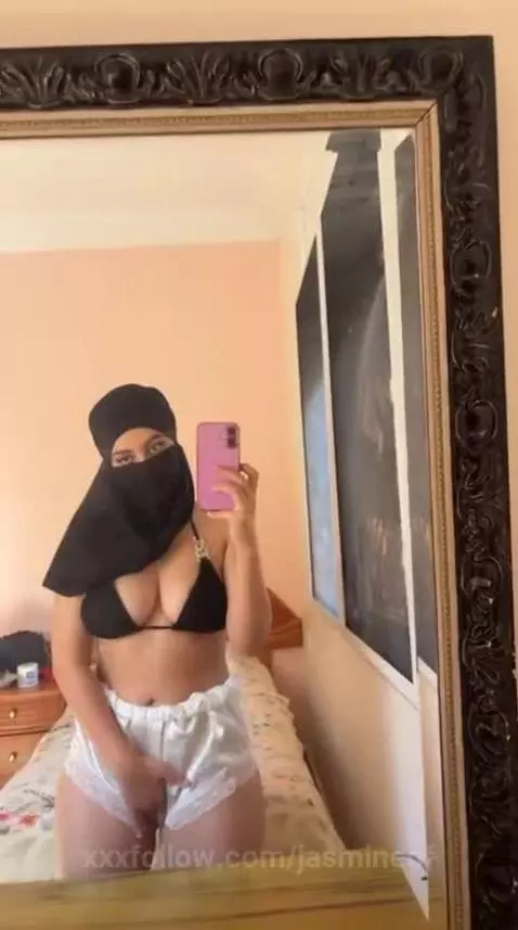 I’m playing with myself again 😏 by jasmineof