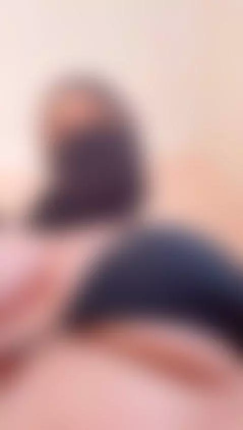 you wanna touch, don’t you? 🍒 by jasmineof