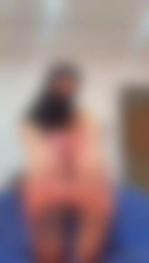 Hijab on, toes out — these Muslim feet are your quiet obsess... by jasmineof