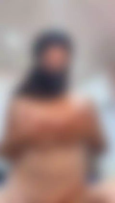 I pray, I slay, and my titties sway 🧕💃 by jasmineof