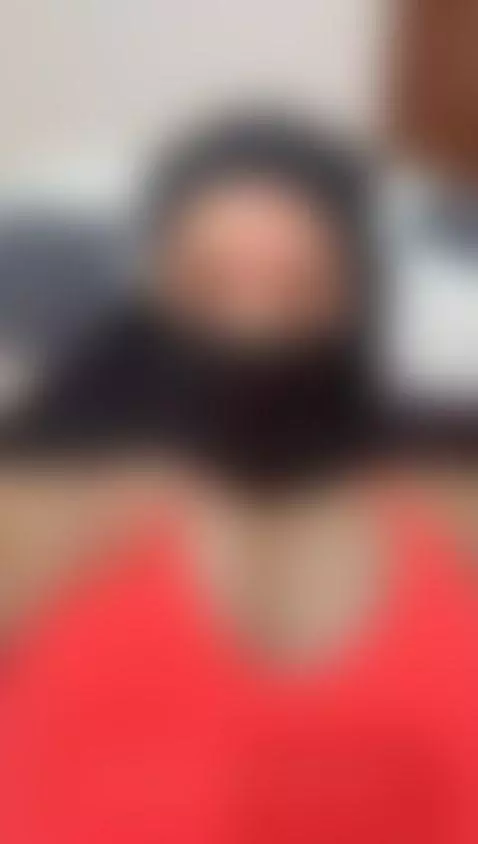 Boobs made to be squeezed… harder 😏 by jasmineof