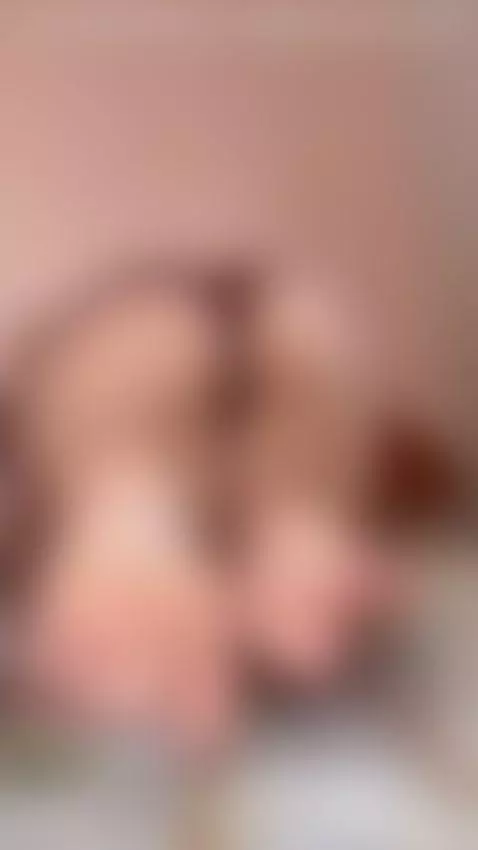 I walk all over hearts with these feet 💔👣 by jasmineof