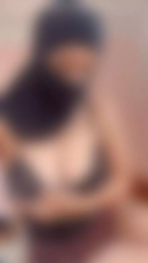 My titties need your full attention 👀💦 by jasmineof