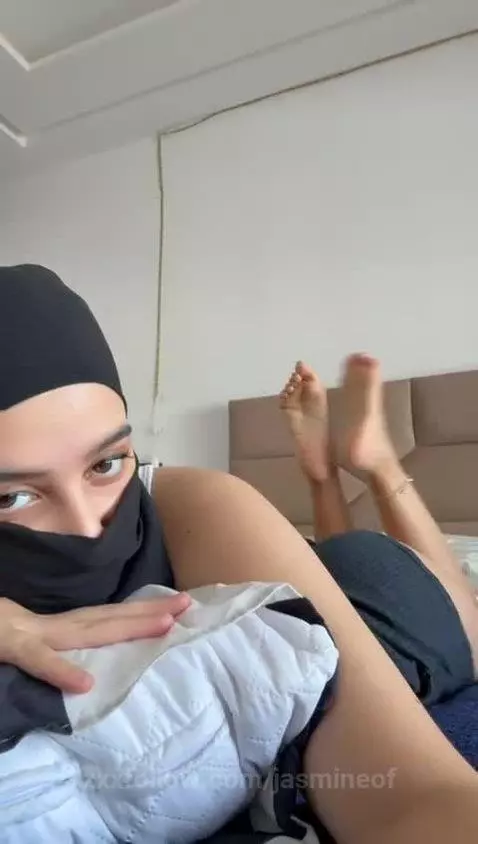 These feet were made for teasing… by jasmineof