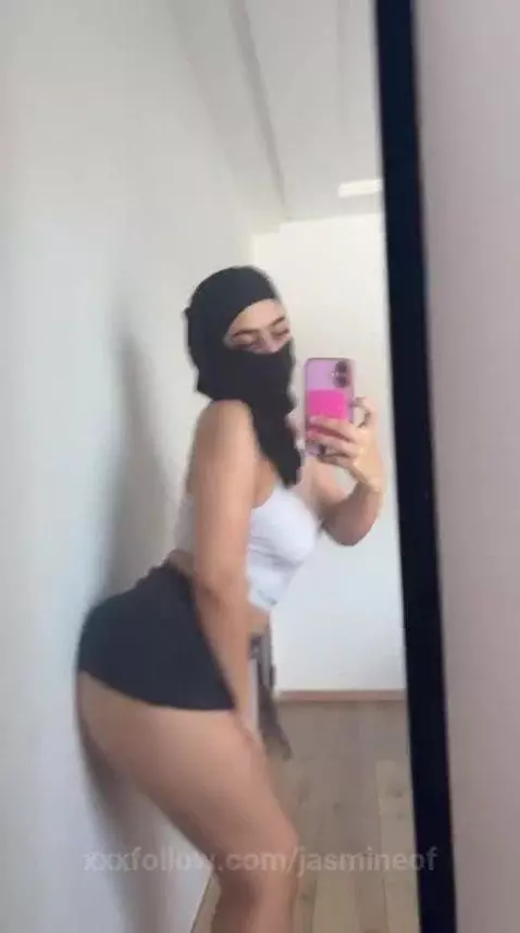 Thicc ass energy only, enter if you dare by jasmineof