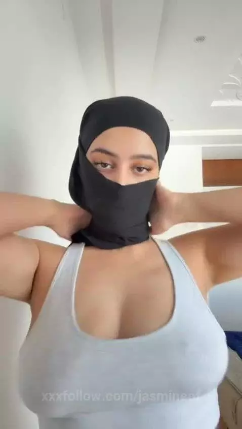 These boobs don’t lie. by jasmineof