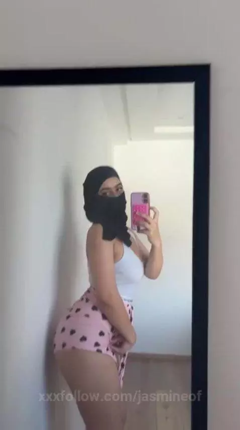 Thicc ass energy only, enter if you dare by jasmineof