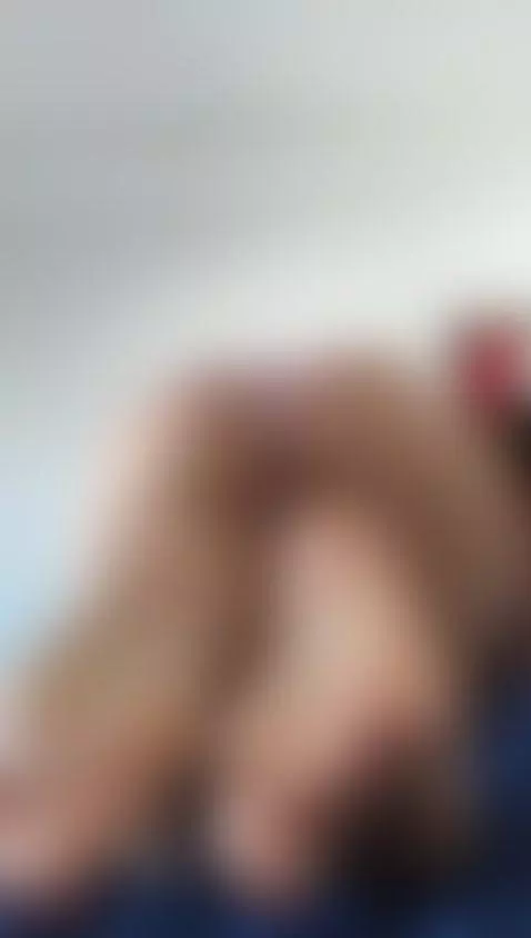 Feet that deserve all the attention by jasmineof