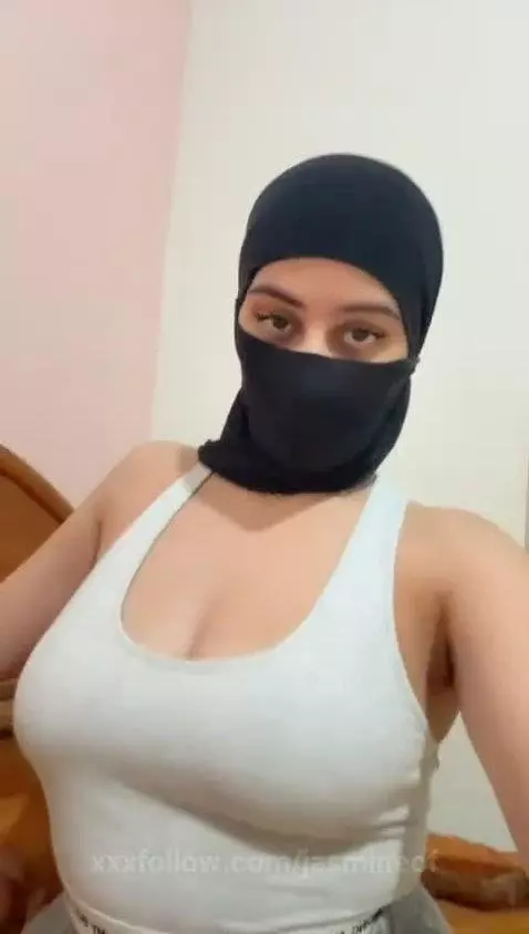 These boobs don’t lie. by jasmineof