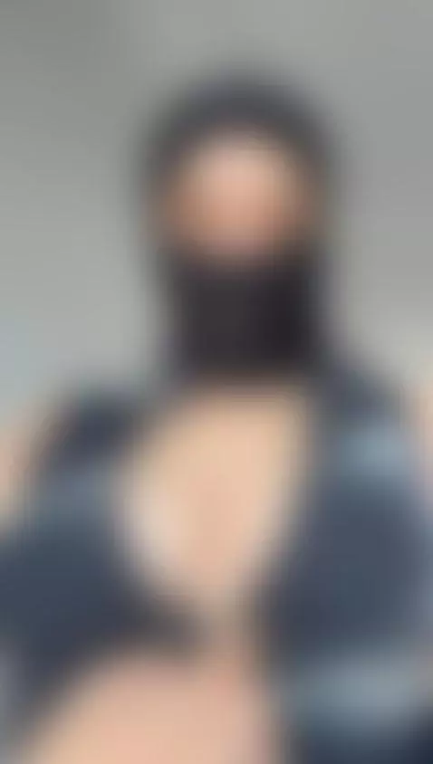 These titties don’t sit, they celebrate. by jasmineof