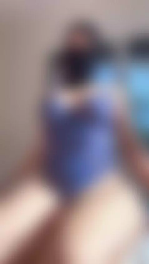 Shy smile, slutty bounce 🧕🏽💦 by jasmineof