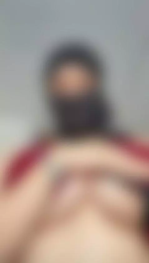 These boobs were made for low-cut tops and high-temperature ... by jasmineof