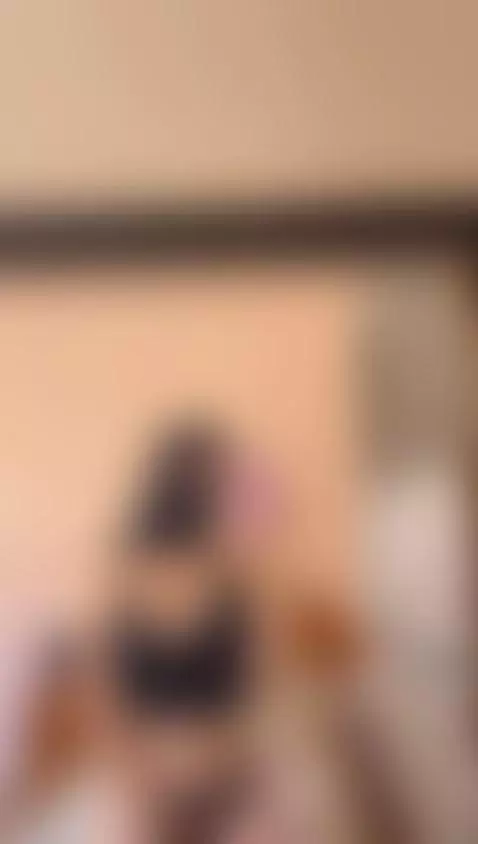 This kitty doesn’t purr — it roars when it’s pleased. by jasmineof