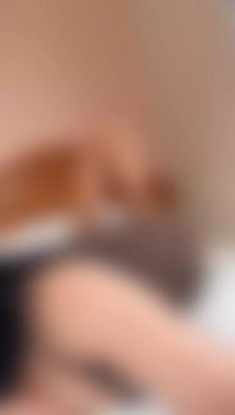 Cheeks so active they qualify for Olympic-level cardio. by jasmineof