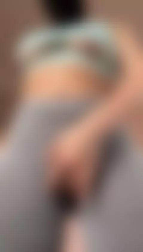 A masterpiece between my thighs. by jasmineof