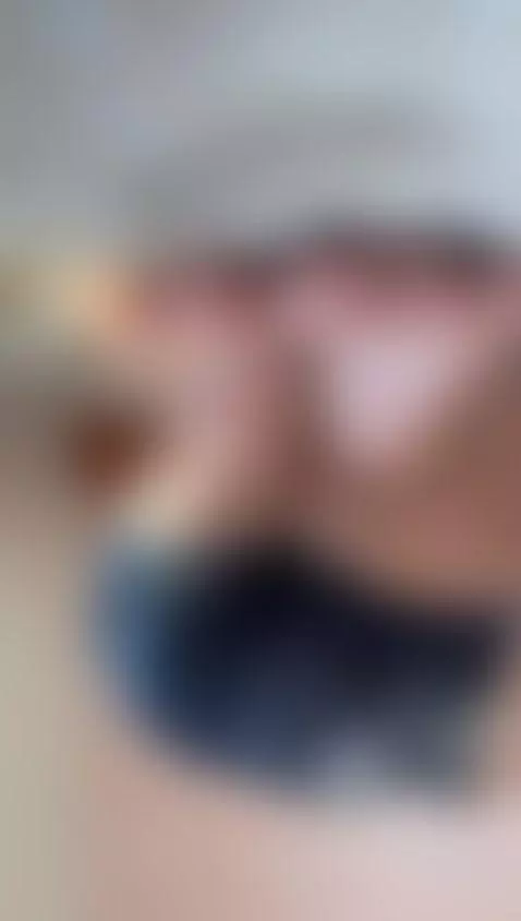 Toes painted red, ready to paint your fantasies. by jasmineof