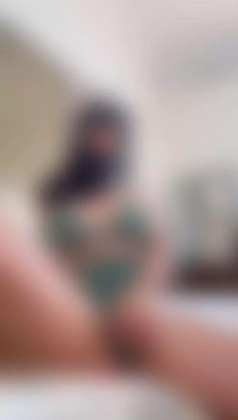 They say diamonds are a girl’s best friend—wrong. My pussy i... by jasmineof