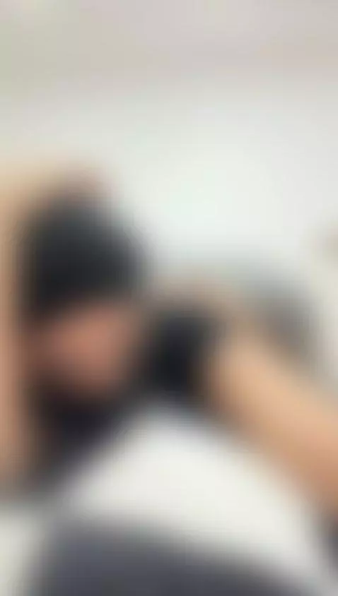 Curves for days, no apologies needed. by jasmineof