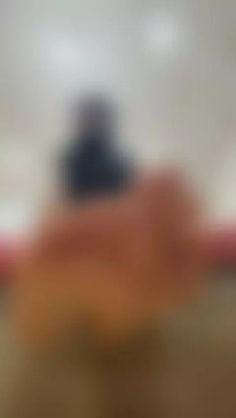 Barefoot beauty, deadly tease. by jasmineof