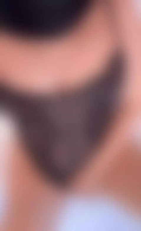 Tight, wet, and waiting for your attention. Come play? 💦😈 by jasmineof